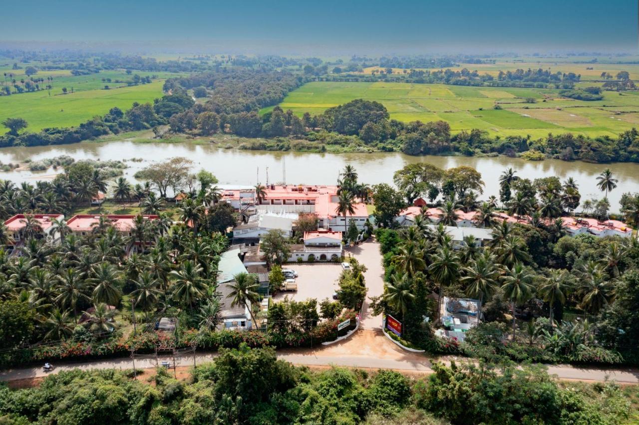 ไอเดียล ริเวอร์ วิว รีสอร์ท ธานจาวูร์ Thanjavur ภายนอก รูปภาพ