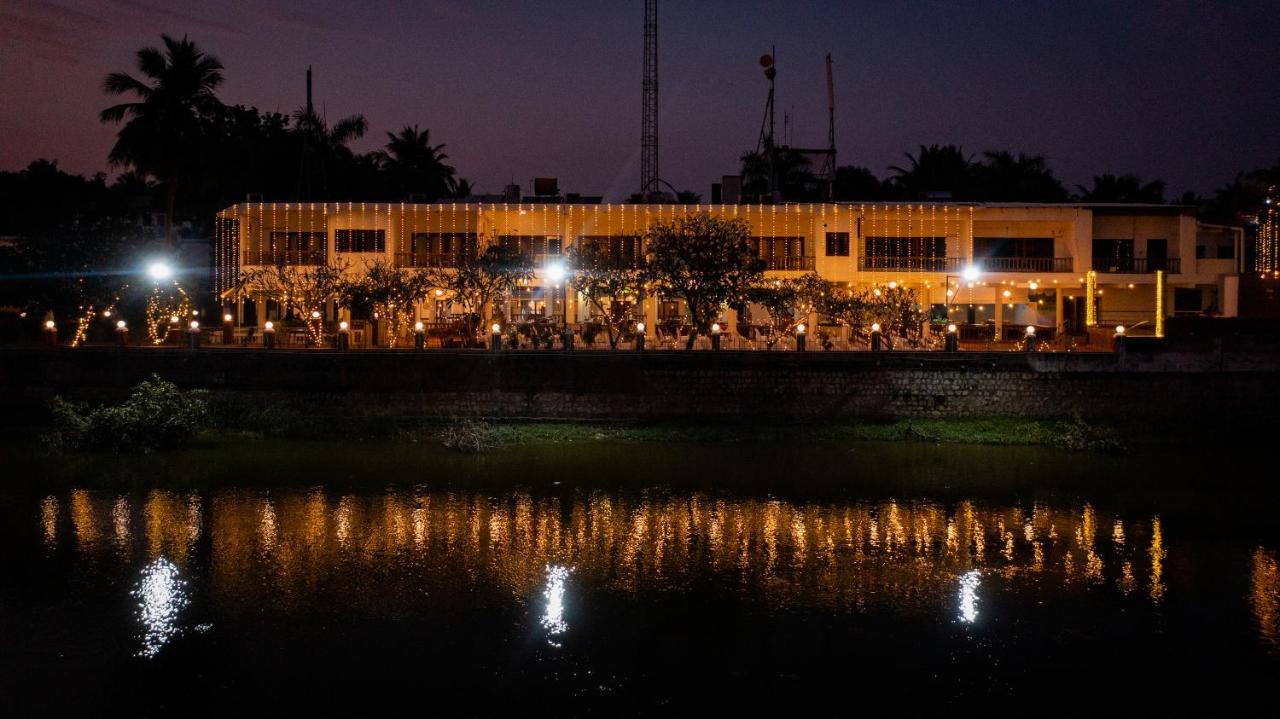 ไอเดียล ริเวอร์ วิว รีสอร์ท ธานจาวูร์ Thanjavur ภายนอก รูปภาพ